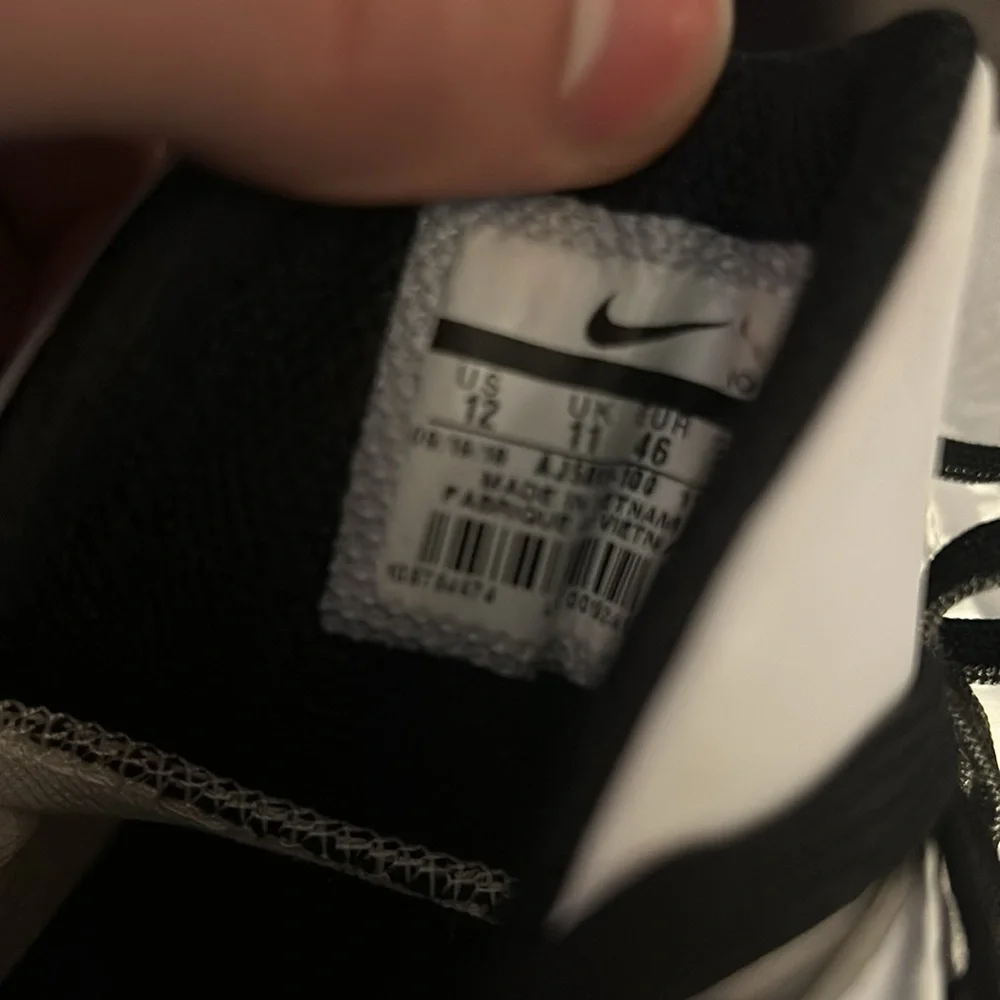 Kobe’s - Picture 5 of 5